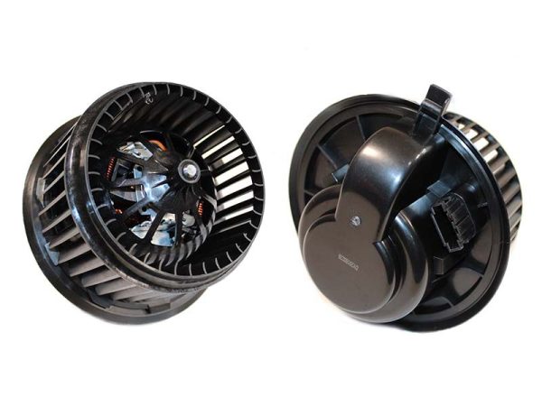 Мотор отопителя салона (Левый руль) Audi Q7 05-15 / Volkswagen Touareg 02-10 / Transporter 03- / SEAT Alhambra 10-15 / Volkswagen Multivan 03-15 / Sharan 10-15
